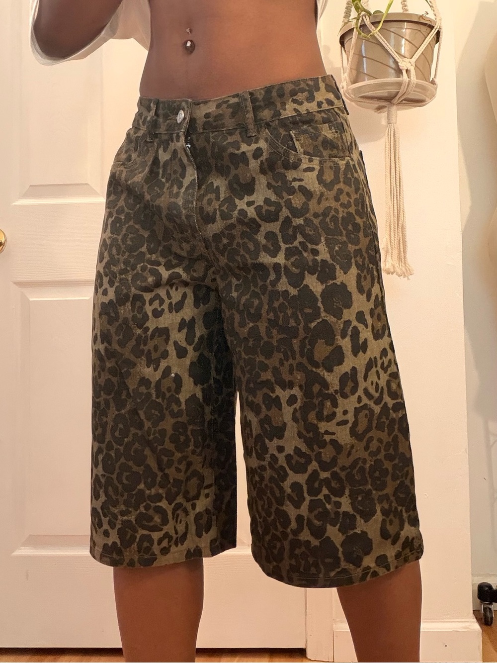 Leopard Print Denim Bermuda Shorts - Picture 6 of 8